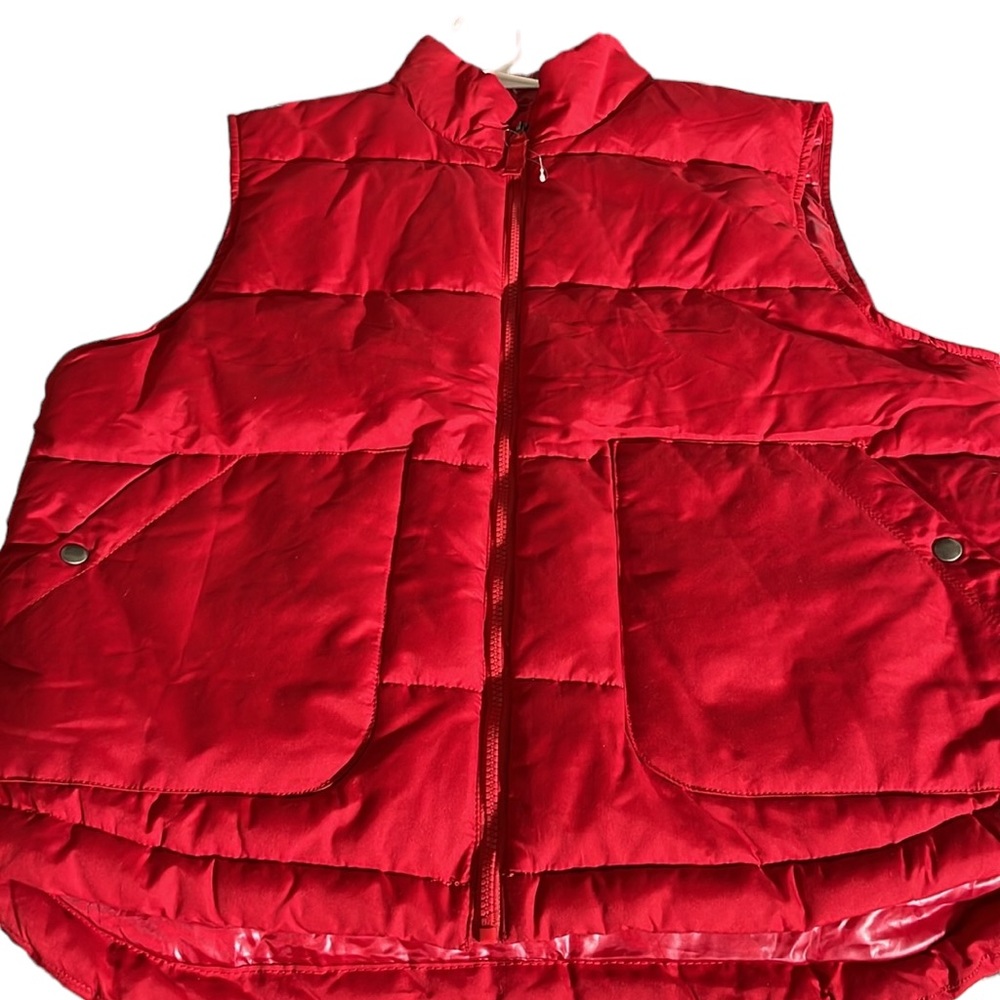 St.John’s Bay size large Red puffer vest UNISEX